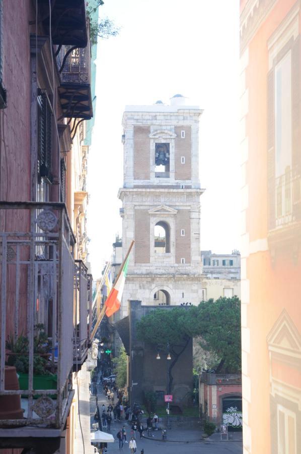 Cisterna'S House Hotel Napoli Bagian luar foto